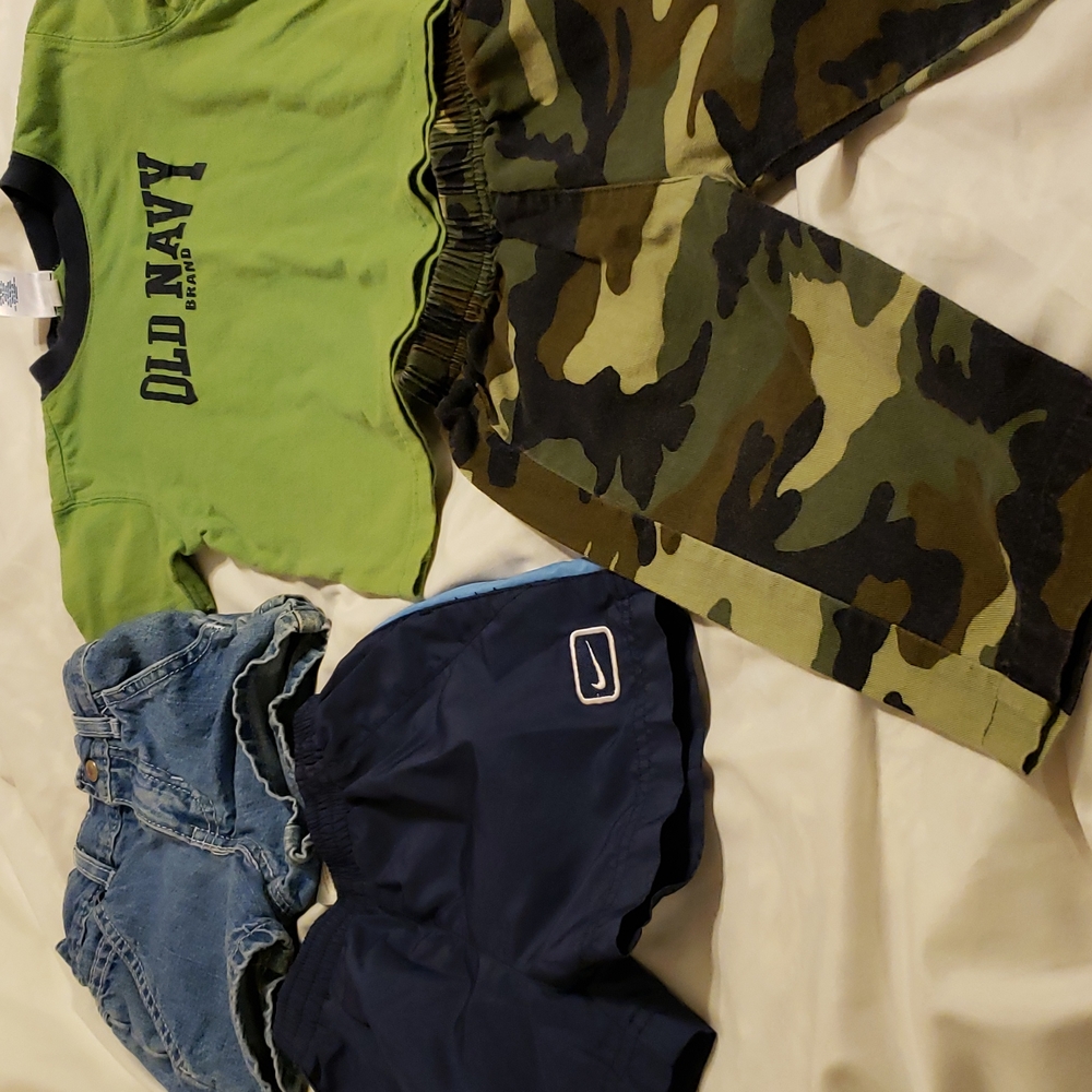 Nike shorts and old navy tee  12 month